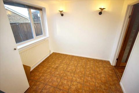 3 bedroom terraced house to rent, Doxford Place, Hall Close Glade, Cramlington