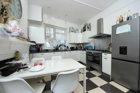 3 bedroom flat for sale, Ealing Common, W5