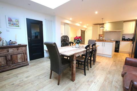 4 bedroom detached house for sale, TALEWORTH ROAD, ASHTEAD, KT21