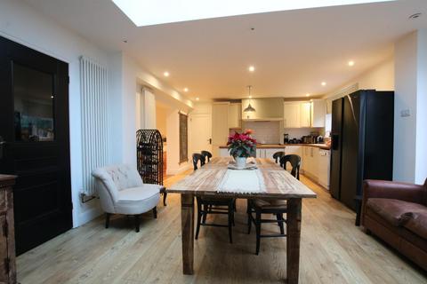 4 bedroom detached house for sale, TALEWORTH ROAD, ASHTEAD, KT21
