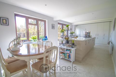 4 bedroom detached house to rent, Chanterelle, Highwoods, Colchester