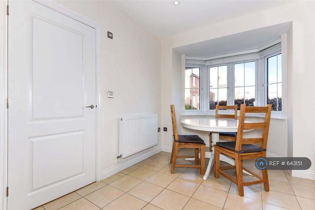 Large Kitchen With Space For a Dining Table