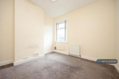 2 bedroom terraced house to rent, Stubbs Gate, Newcastle-Under-Lyme, ST5