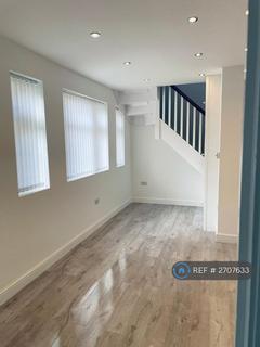 3 bedroom semi-detached house to rent, Home Meadow, Farnham Royal, Farnham Common, Slough, SL2