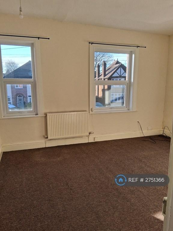 Front Bedroom (1)