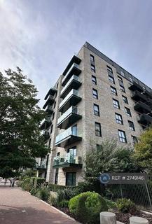 3 bedroom penthouse to rent, Watson House, Southall, UB1