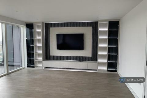 3 bedroom penthouse to rent, Watson House, Southall, UB1