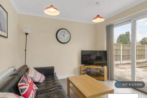 1 bedroom in a house share to rent, Ashford, Ashford, TW15