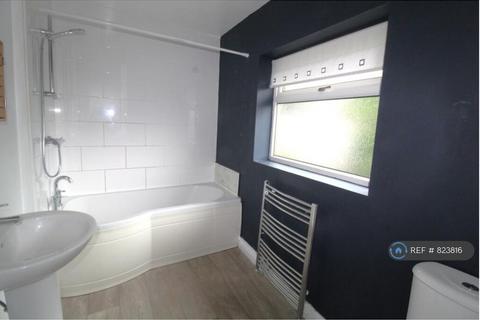 3 bedroom semi-detached house to rent, Cunningham Grove, Burnley, BB12