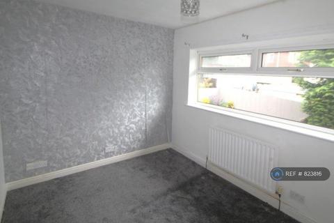 3 bedroom semi-detached house to rent, Cunningham Grove, Burnley, BB12