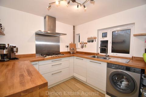 2 bedroom flat for sale, Dampier Close, Gosport