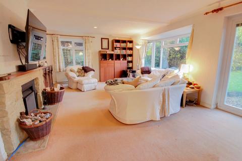 4 bedroom detached house for sale, Hillside Walk, Haywards Heath, RH16