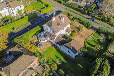 5 bedroom detached house for sale, Lucastes Avenue, Haywards Heath, RH16