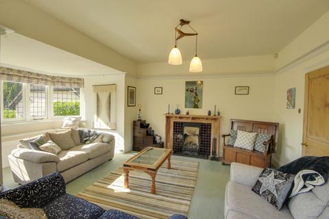 5 bedroom detached house for sale, Lucastes Avenue, Haywards Heath, RH16