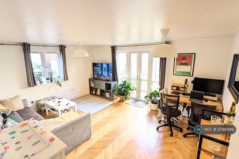 1 bedroom flat to rent, Lupino Court, London, SE11