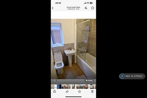 3 bedroom semi-detached house to rent, Thomas Stanley Drive, Rainham, ME8