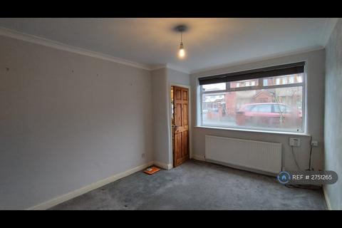 2 bedroom semi-detached house to rent, Lines Road, Droylsden, Manchester, M43