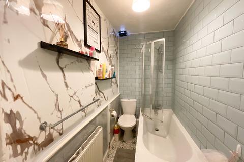 2 bedroom flat for sale, Southend-on-Sea SS1