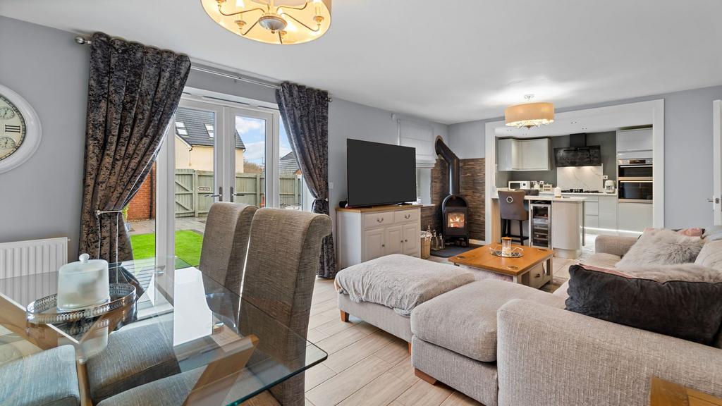 Dining/Family Room