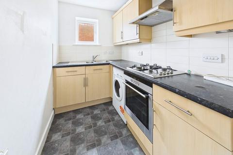 2 bedroom flat to rent, Ffordd Ty Unnos, Heath, Cardiff. CF14