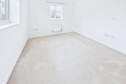 2 bedroom flat to rent, Ffordd Ty Unnos, Heath, Cardiff. CF14