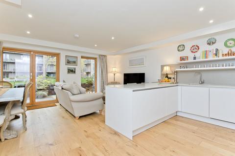 3 bedroom duplex for sale, 10 Hughes Close, Canonmills, Edinburgh, EH7 4FU