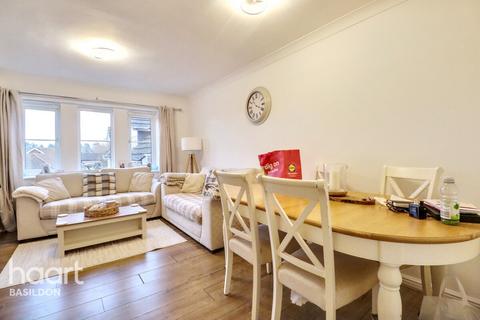 2 bedroom apartment for sale, Walnut Close, Basildon