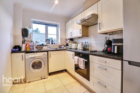 undefined, Walnut Close, Basildon