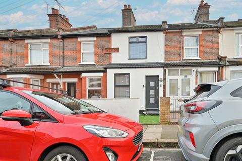 3 bedroom terraced house to rent - Stanmore Road, Watford, WD24