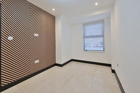 3 bedroom terraced house to rent, Stanmore Road, Watford, WD24
