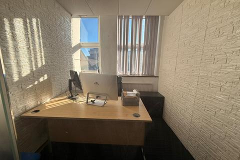 Office to rent - Quantrill House, Luton LU1