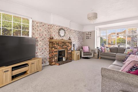 4 bedroom detached house for sale, Harsfold Road, Rustington BN16