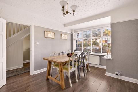 4 bedroom detached house for sale, Harsfold Road, Rustington BN16