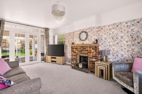 4 bedroom detached house for sale, Harsfold Road, Rustington BN16