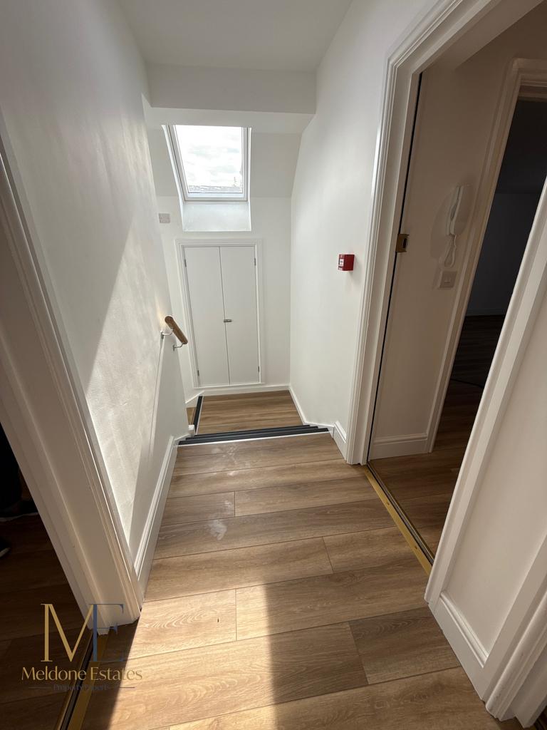 Hallway.jpeg