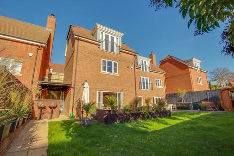 4 bedroom detached house for sale, Southern View, Haywards Heath, RH16