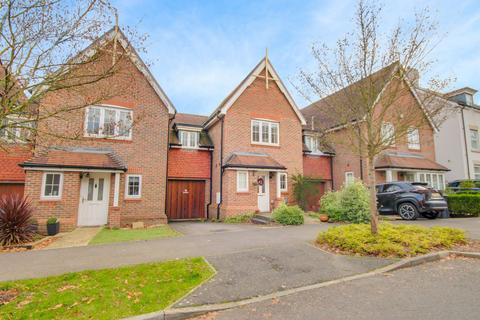 3 bedroom link detached house for sale, Renfields, Haywards Heath, RH16