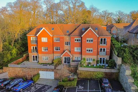 2 bedroom flat for sale, Franklands Village, Woodside Franklands Village, RH16