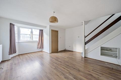 3 bedroom end of terrace house to rent, St. Helens Court, Abingdon OX14