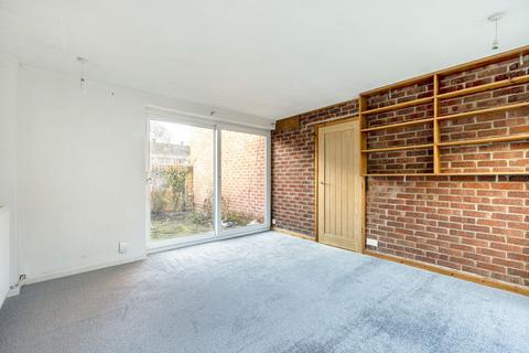 3 bedroom end of terrace house to rent, St. Helens Court, Abingdon OX14