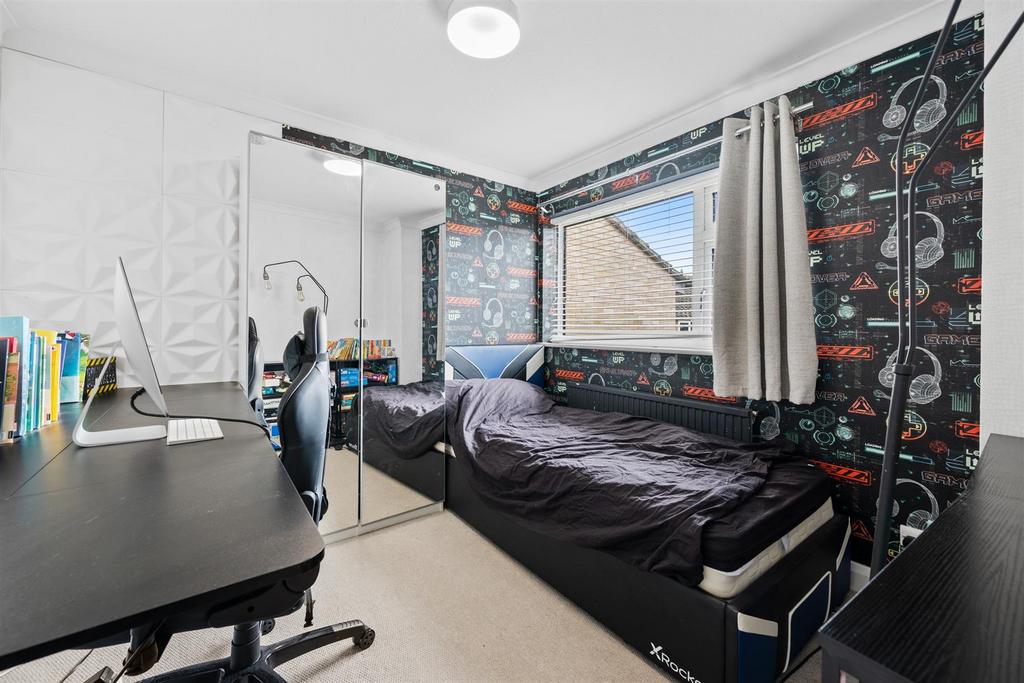 58 Russell Dr Web32.jpg