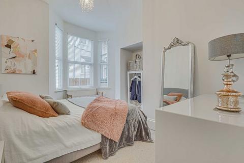 1 bedroom apartment for sale, Cobham Road, Westcliff-on-sea, SS0