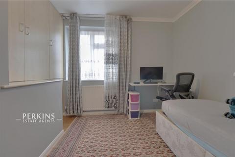 undefined, Northolt, UB5