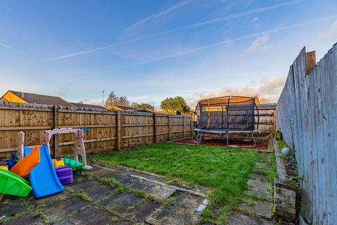 undefined, Heathcliffe Close, Cardiff CF3