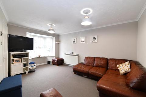 undefined, Doncaster Close, Stevenage