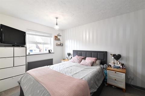 undefined, Doncaster Close, Stevenage