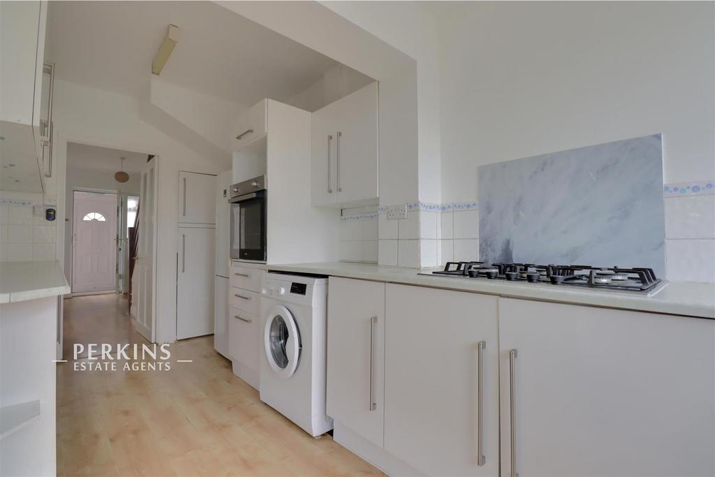 KITCHEN 2.jpg