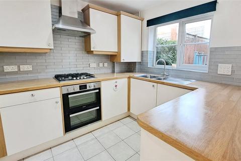 3 bedroom terraced house to rent, Lydd Close, East Sussex TN38