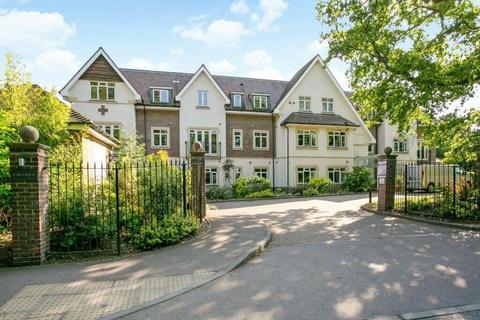 2 bedroom apartment to rent - Station Road, Beaconsfield HP9