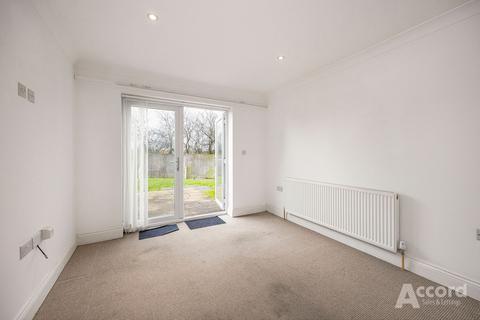 4 bedroom detached house for sale, Wood View Mews, Romford, RM1